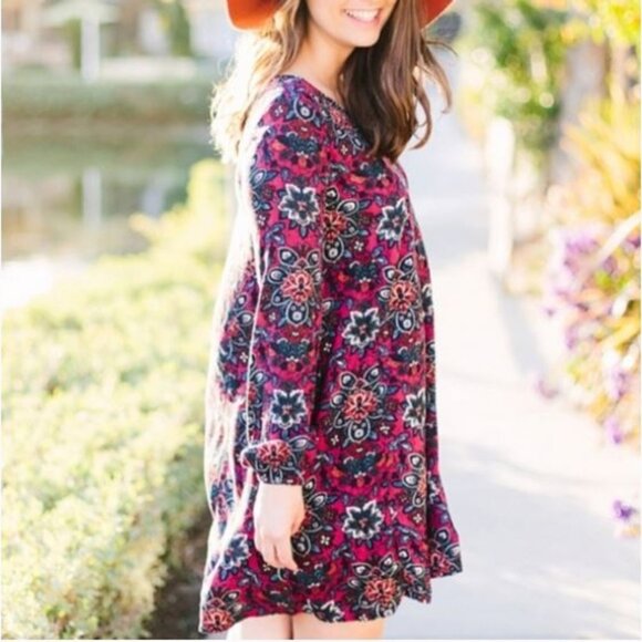 Abercrombie & Fitch Dresses & Skirts - Abercrombie & Fitch Sz S Maroon Floral Paisley Long Sleeve Tunic Shift Dress
